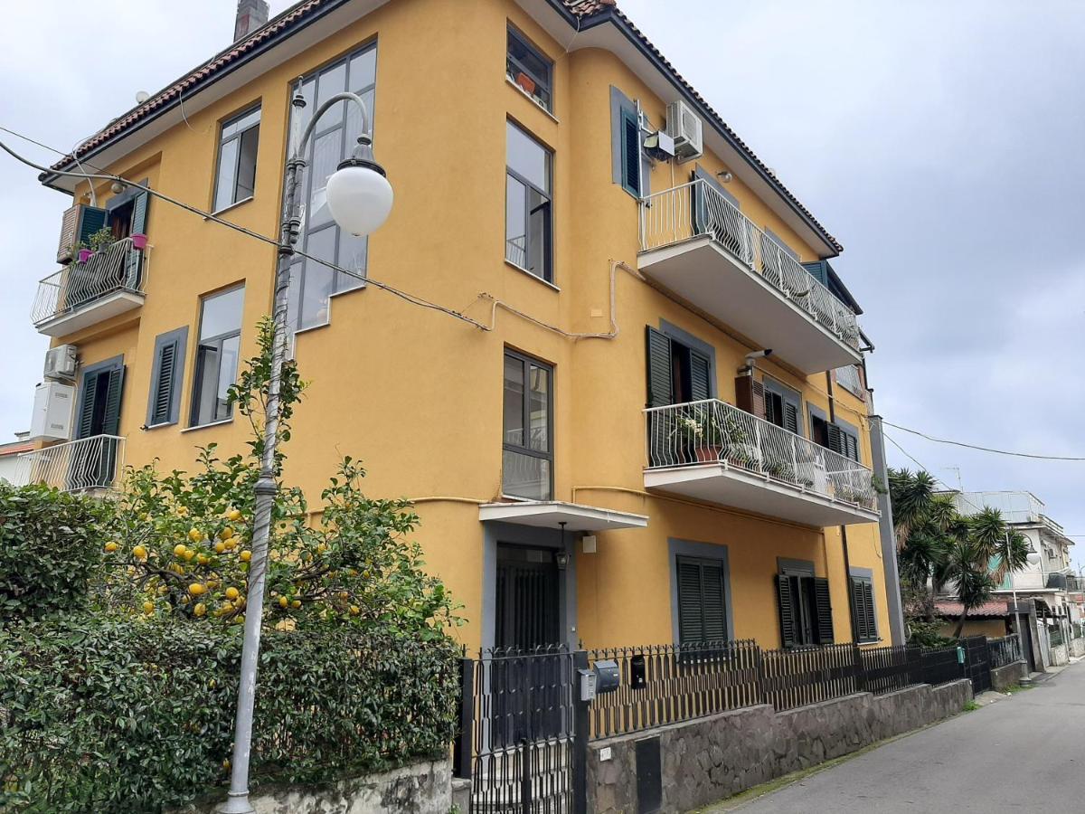 Casa Annalisa Leilighet Scauri  Eksteriør bilde